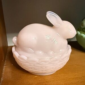 *FLASH SALE!* Ends Sunday night!! 
Mosser Tuscan Pink Bunny on nest